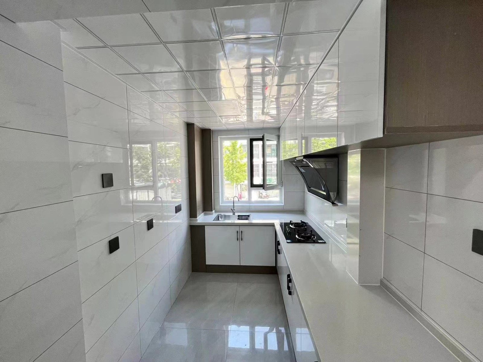 大明长乐框架，住人一楼，精装三室