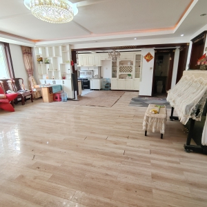 出售码头实验，万福山庄，住人二楼，141平，三室两厅两卫，送