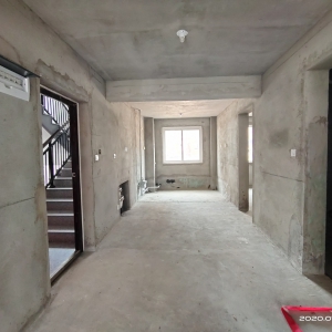 莱茵小镇多层三楼