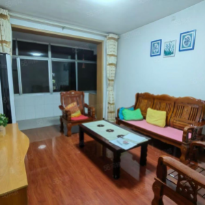 花园新村 花园中路 住人三楼