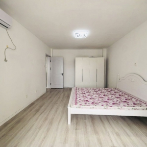 西涝台新村多层住人三楼简装