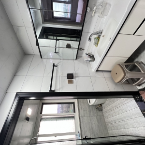 嘉和花园，电梯7楼，带储藏室，精装修三室