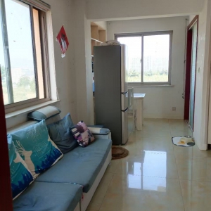 南曲阜A区 带储藏室 诚意出售