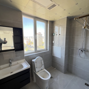 学府水岸 洋房电梯8楼 带地下车位 