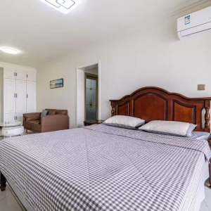 学生宿舍看书训俭示康