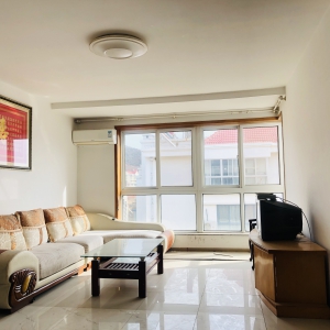 祥云花园多层五楼东边户三室简装101.85平