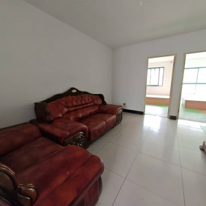 田村A区68平一楼3室有储藏室