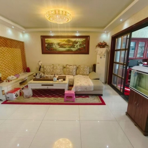 盛世花园住人三楼实木装修三室方厅带储藏室个税