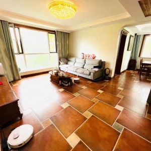 祥云花园带产权车位一个